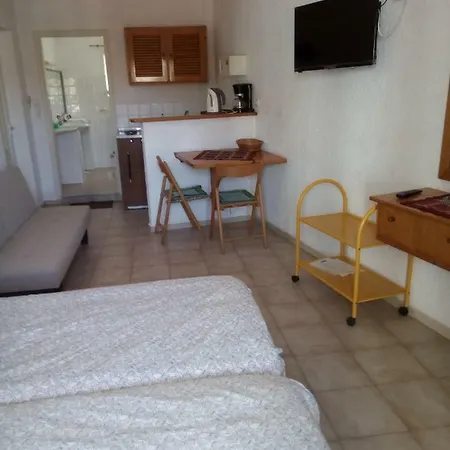 Aparthotel Elite 2*